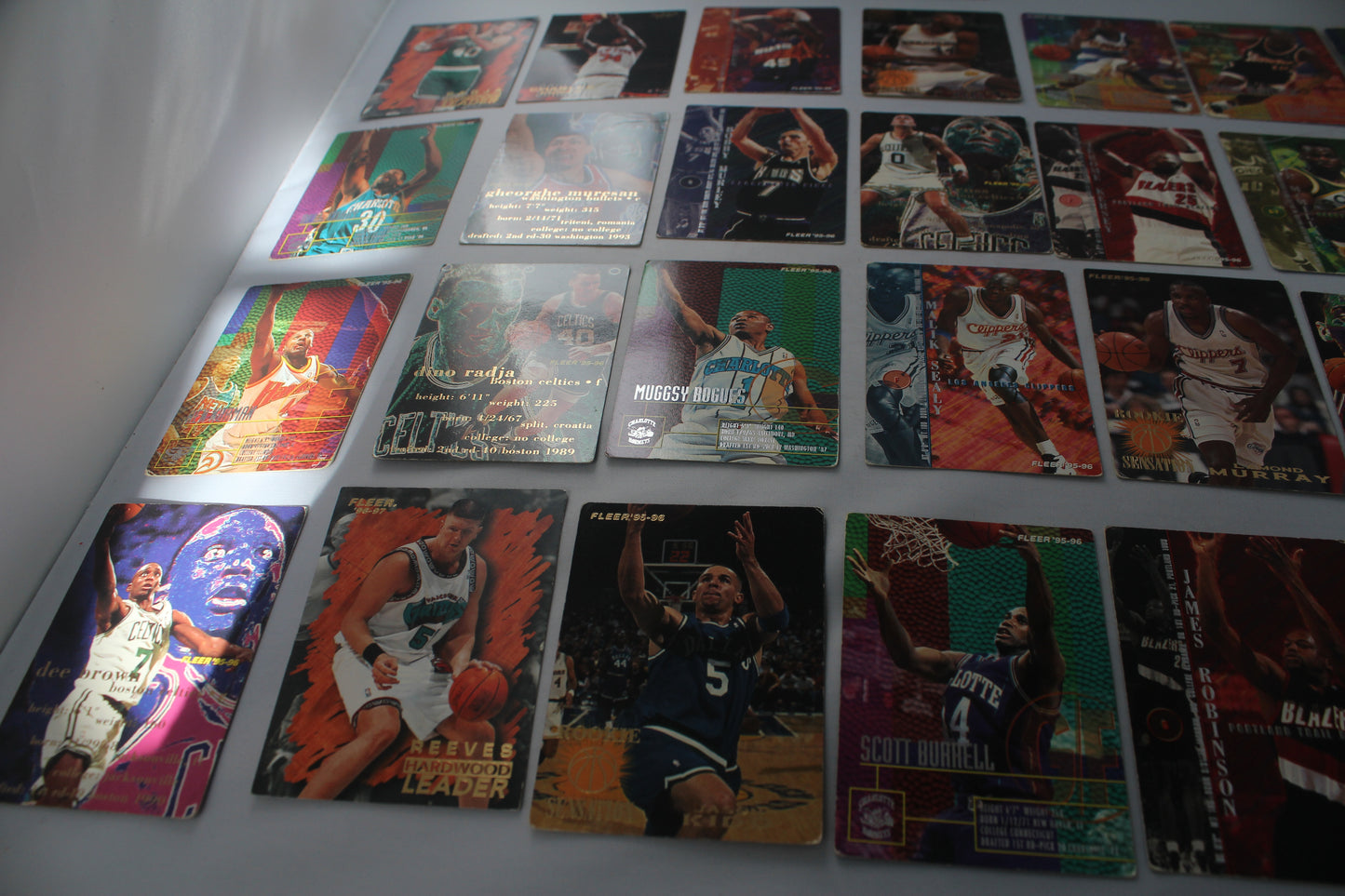Vintage NBA 1995-96-97 s Fleer Basketball Cards 29 Lot - Complete Your Set