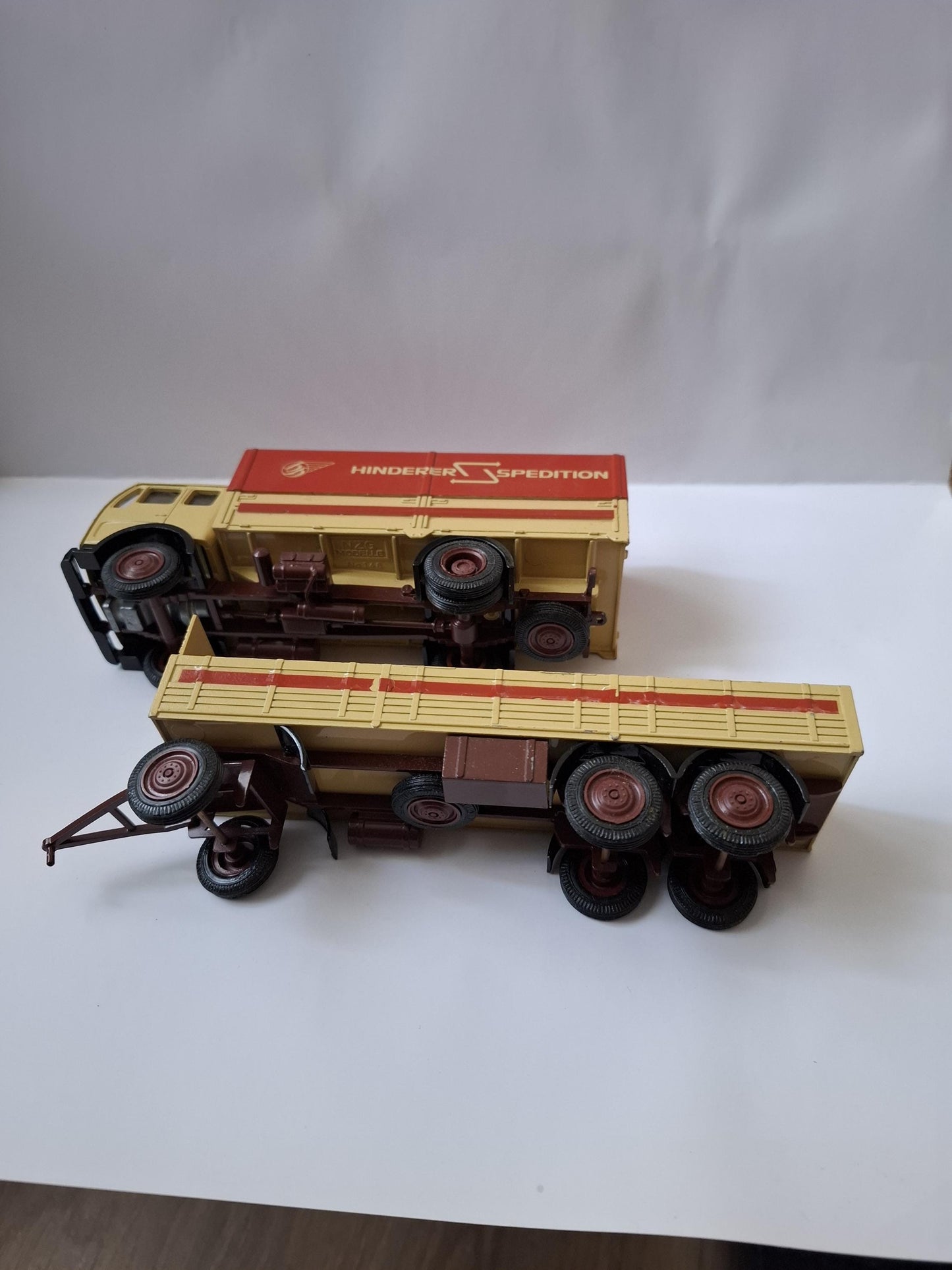 Classic NZG No. 146  Mercedes Benz 1632S 1932S 1:50 Scale Hinderer Spedition Truck and Trailer