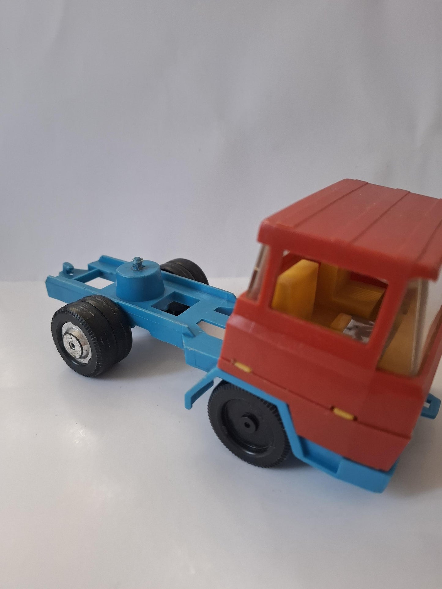 Classic PLAHO GDR/DDR lorry truck 1:25