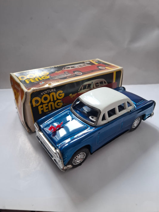 Vintage MF 032 Dong Feng Sedan – Tin Friction Toy with Original Packaging