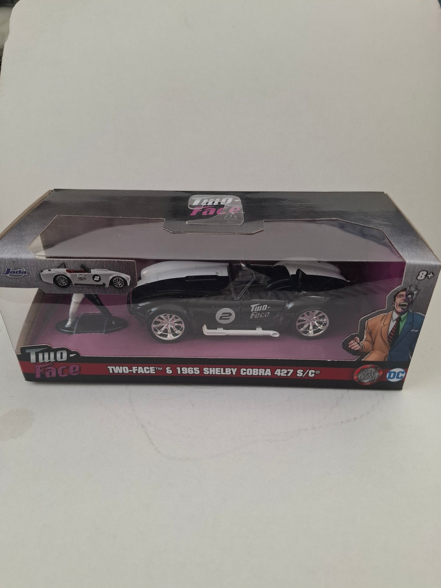 Jada Toys DC Comics Two-Face 1965 Shelby Cobra 427 S/C – 1:32 Die-Cast Car with Figure – Hollywood Rides -Sealed