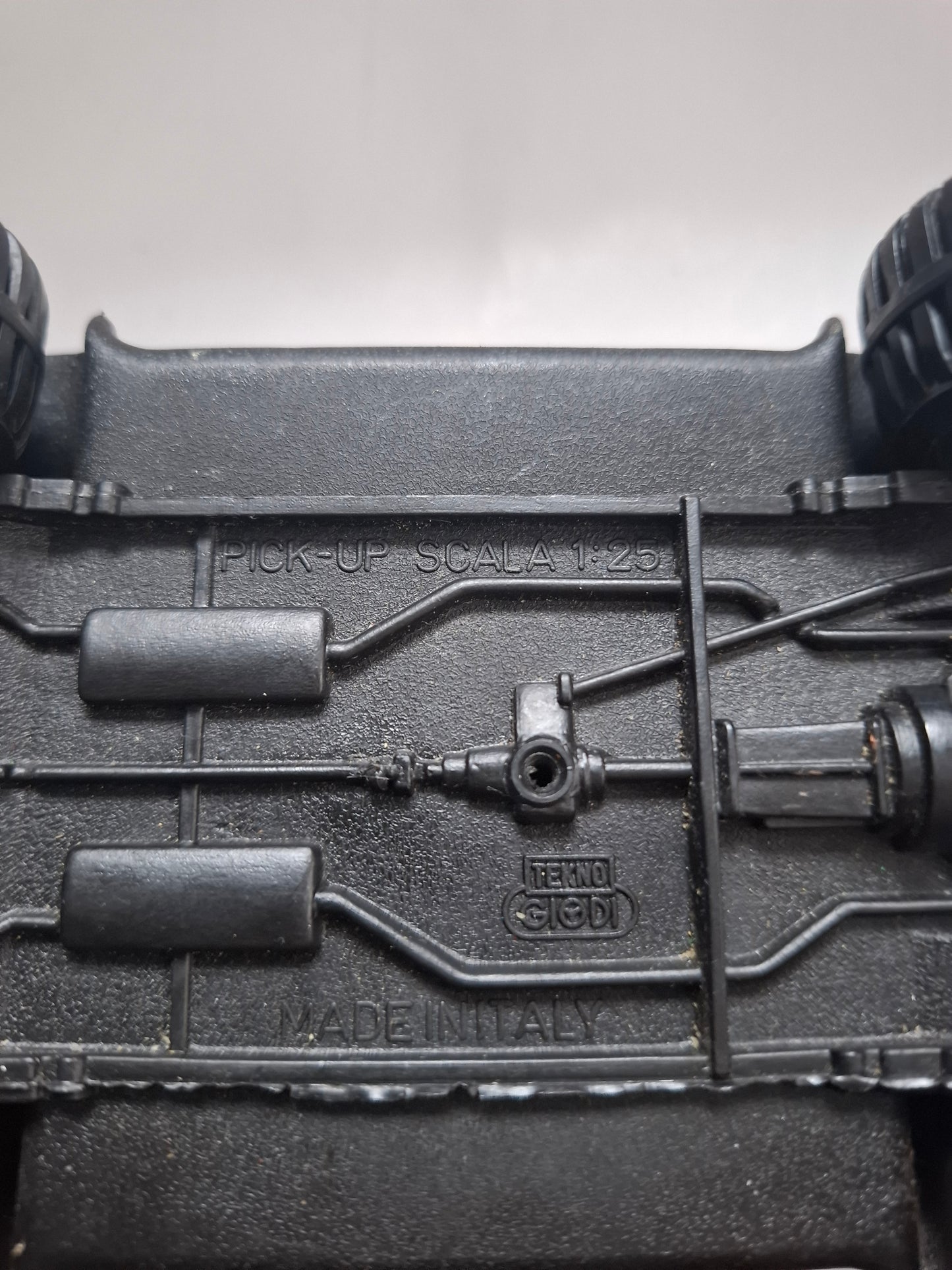 Vintage Jadi Toys Giodi Chevrolet Blazer Off-Road Rally – Diecast 1:25, Marlboro Decals, Mud Effect