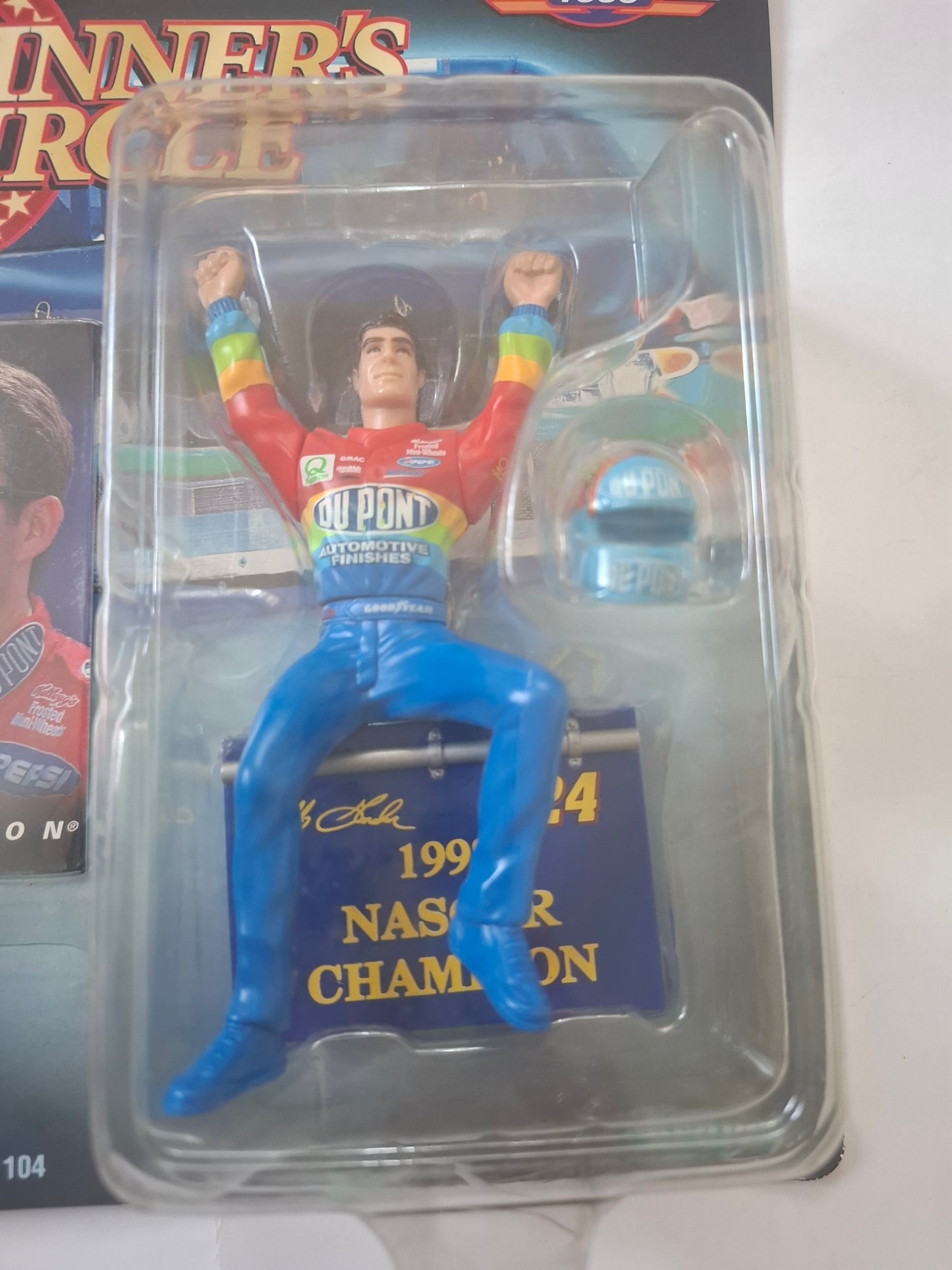 1999 Jeff Gordon Dupont Rainbow NASCAR Figure – Winner’s Circle Series 1, Unopened
