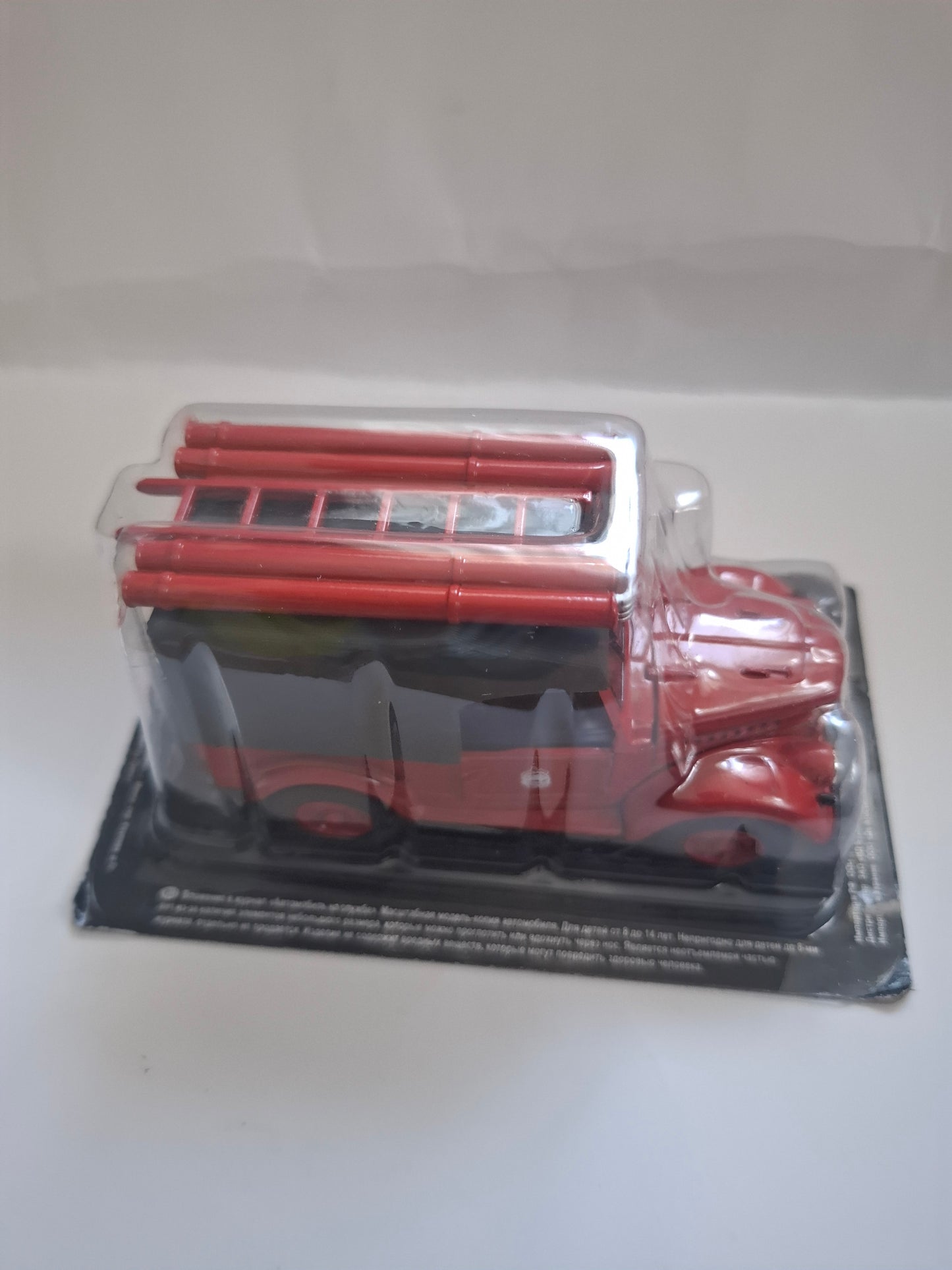 GAZ-69 Soviet Fire Truck PMG-20 (1954) – 1:43 Scale Die-Cast Model, Sealed in Original Box
