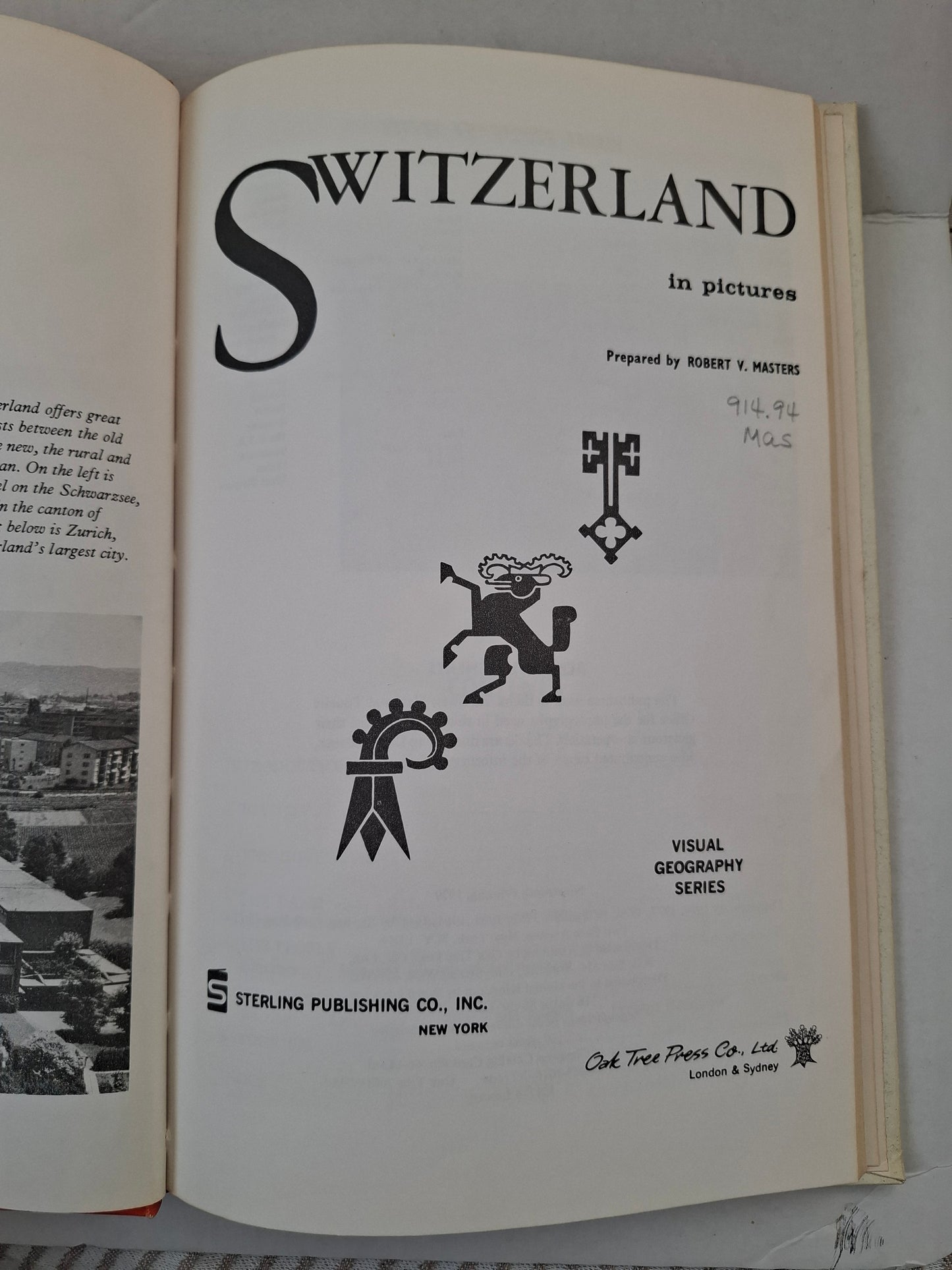 Switzerland in Pictures – Visual Geography Series (1979, Sterling) Vintage Hardcover