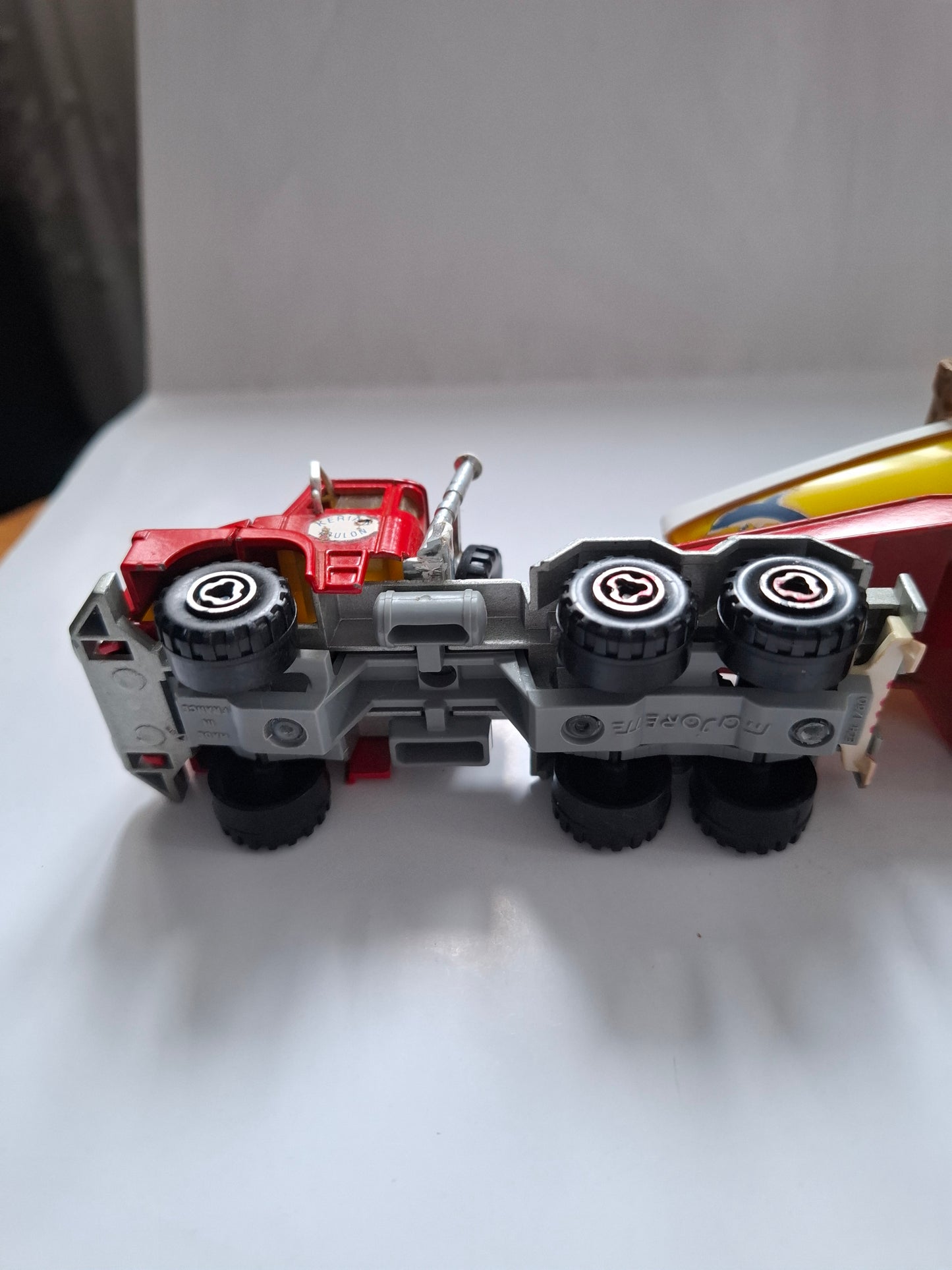 Majorette 1/60 Scania #436 Semi-Trailer Sailboat Holder – Kerian Nice (3000 Series)