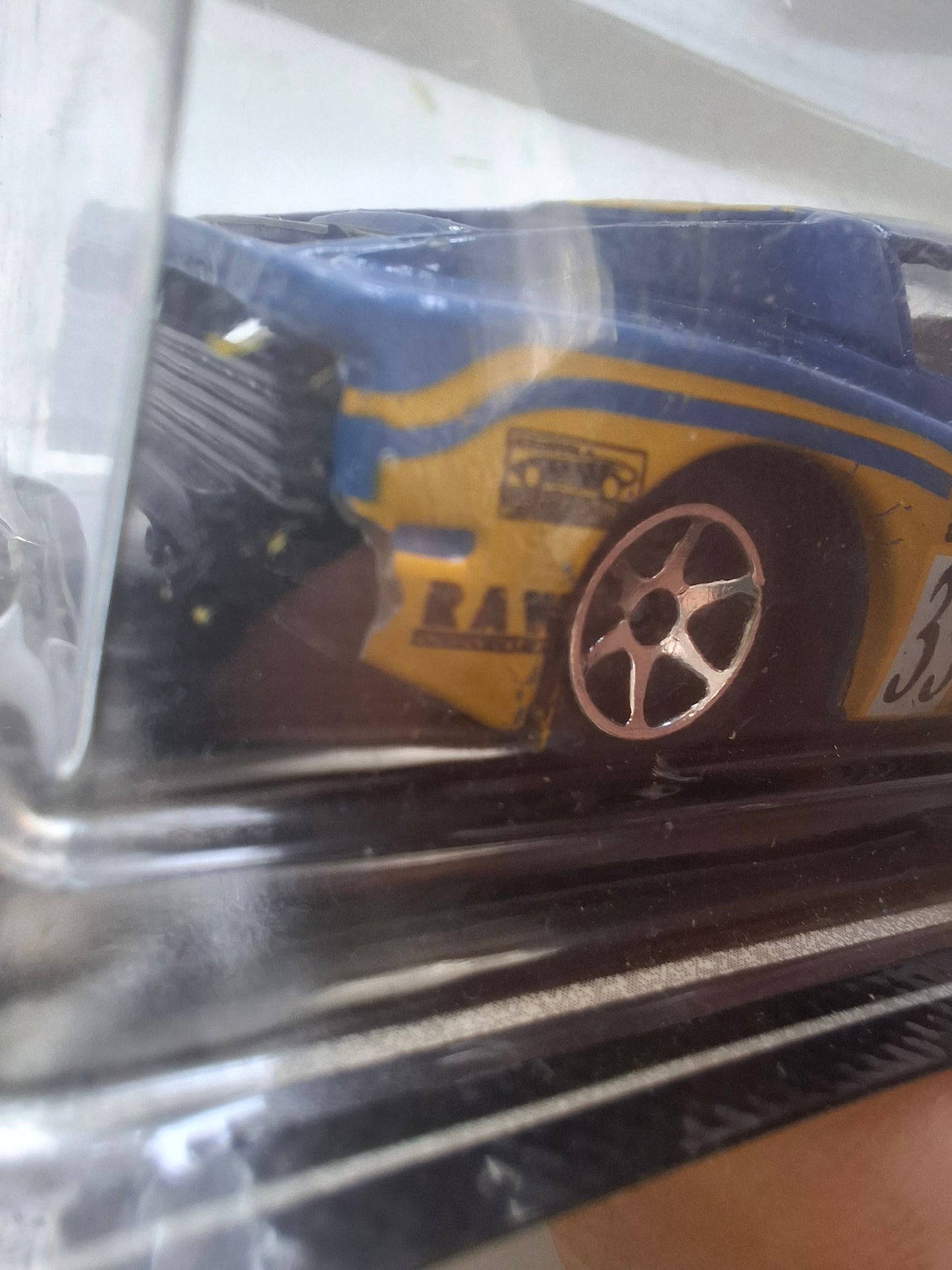 Vintage Guisval Ferrari Testarossa #33 – 1:43 Blue & Yellow “TIGER” Livery (Damaged Corner)