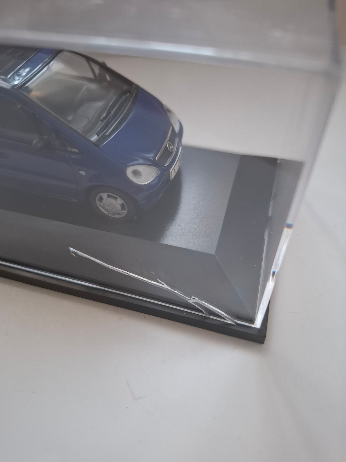 Mercedes-Benz MB Dealer Edition 1:43 W168 A-Class A140 Blue Metallic w/Box