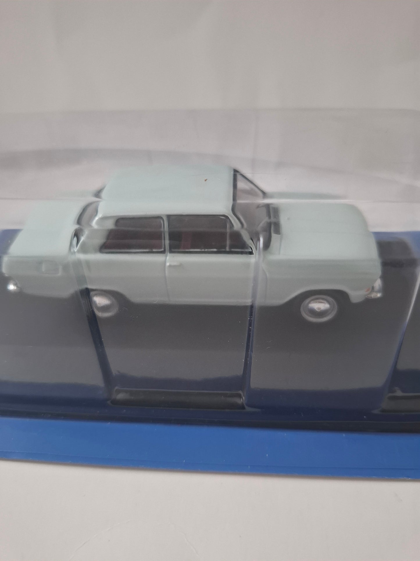 Opel Kadett B 1965 – Hachette 1:43 Die-Cast Model, Blue with Red Interior – Original Plastic Cas