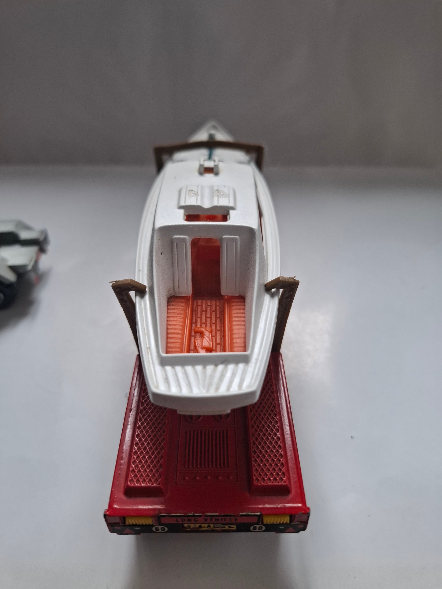 Majorette 1/60 Scania #436 Semi-Trailer Sailboat Holder – Kerian Nice (3000 Series)