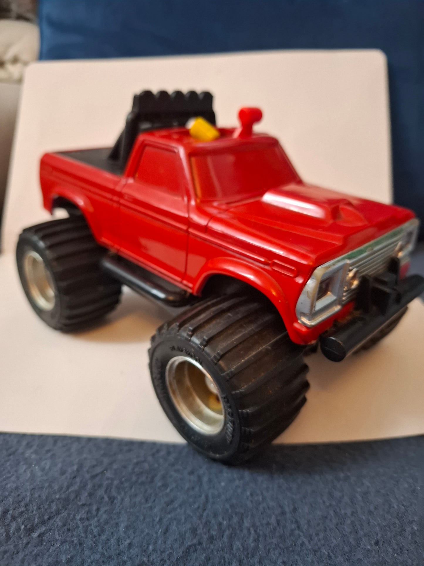 Vintage 1983 Playskool Bigfoot 4x4x4 SST Monster Truck – Tested, Not Working, No Key