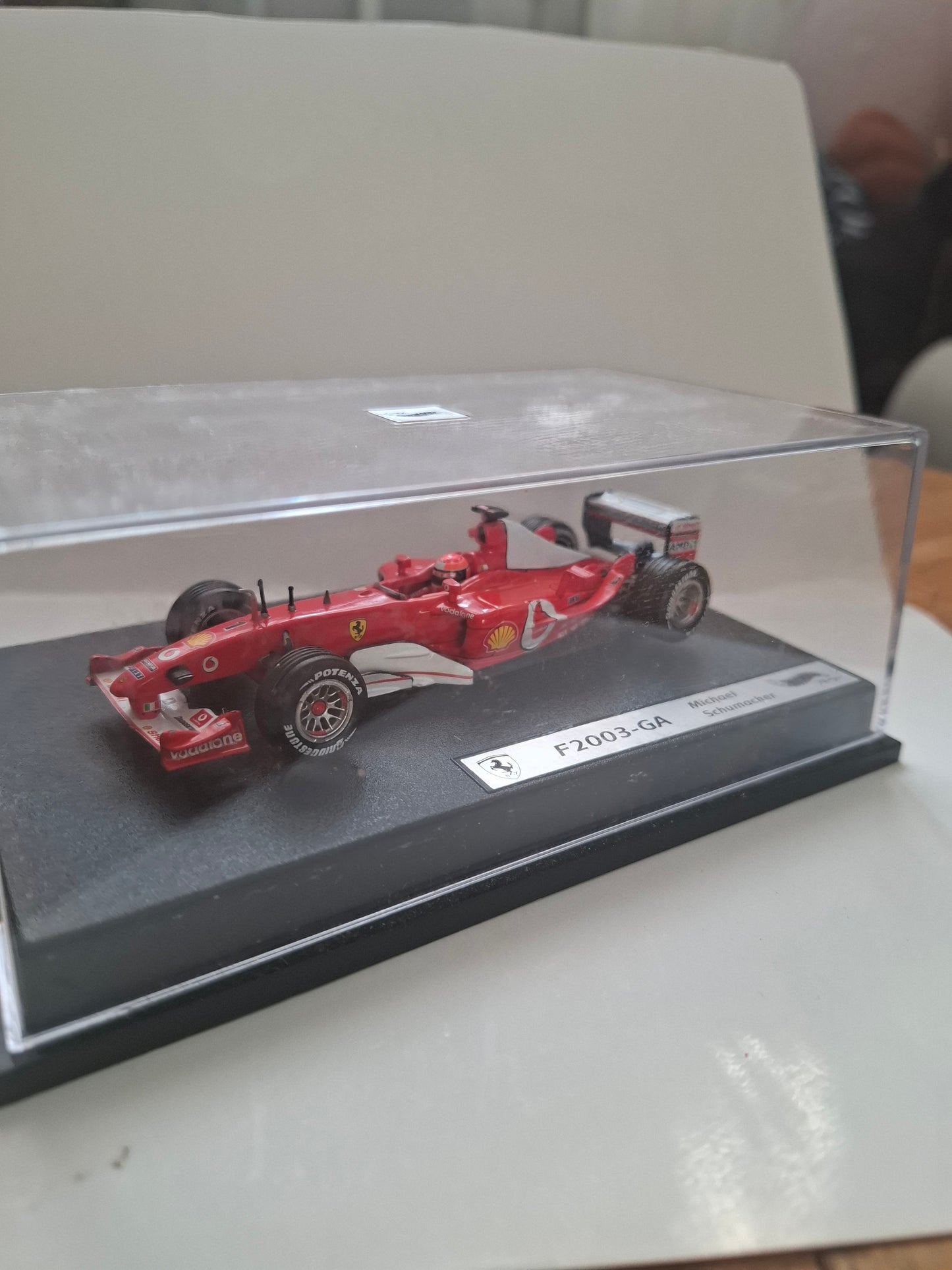 Hot Wheels Ferrari F2003-GA #1 Michael Schumacher World Champion 2003 1/43
