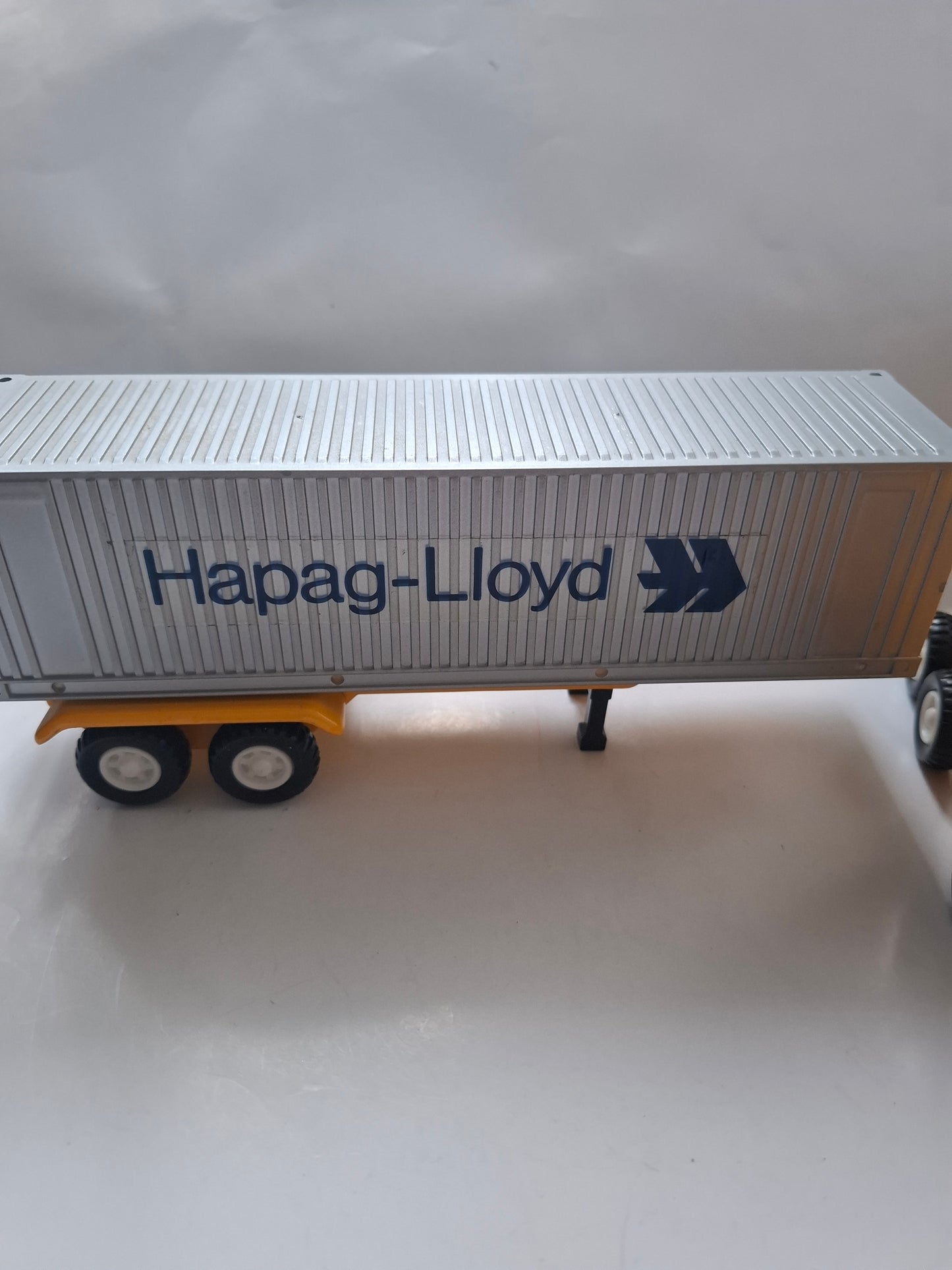 Vintage HAPAG-LLOYD KY Steel Roder Die Cast Container Truck #3352