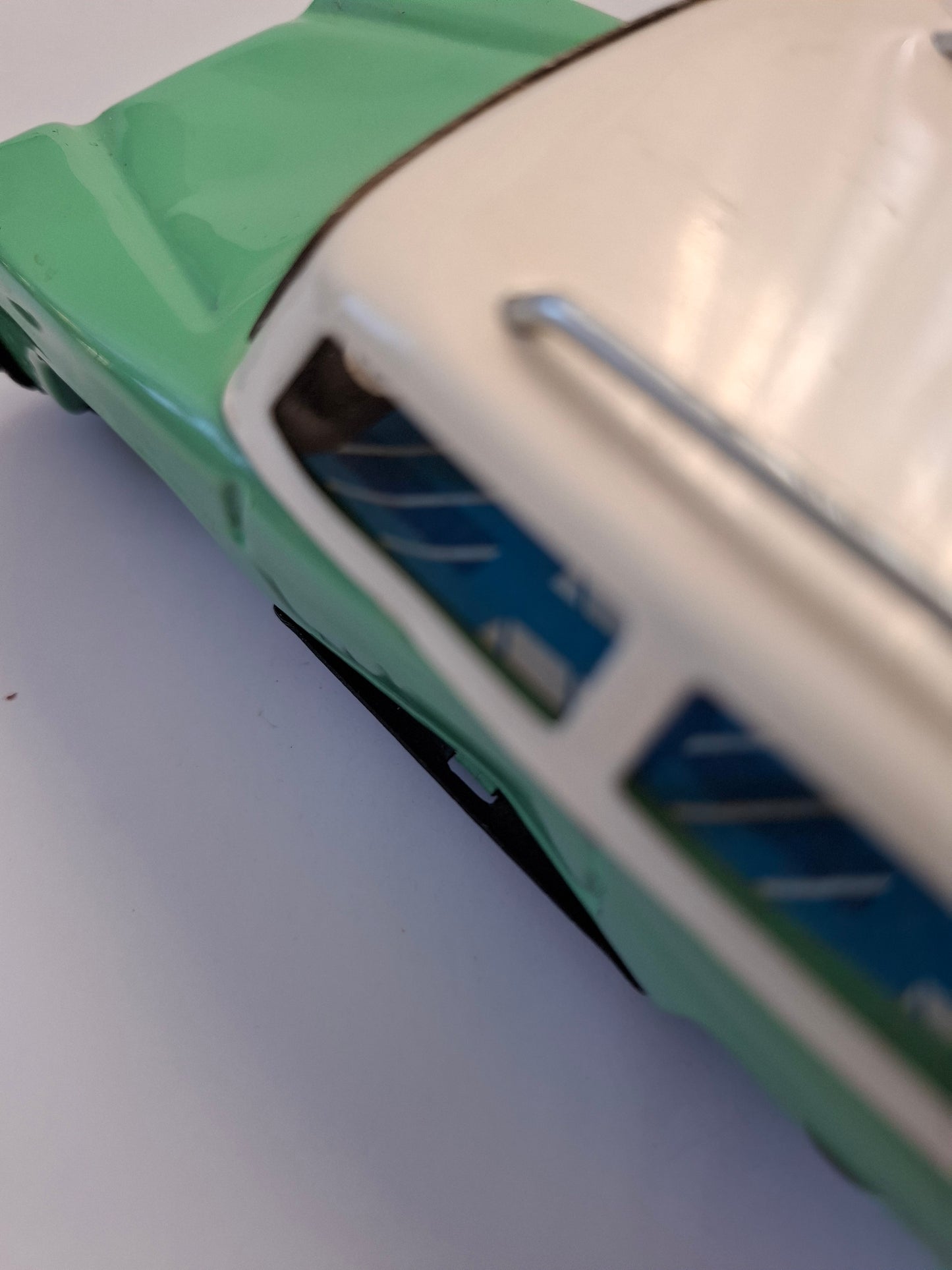 Rare Candy Green Station Wagon Car Tin Friction Toy MF 731 -made in china (BOXED)