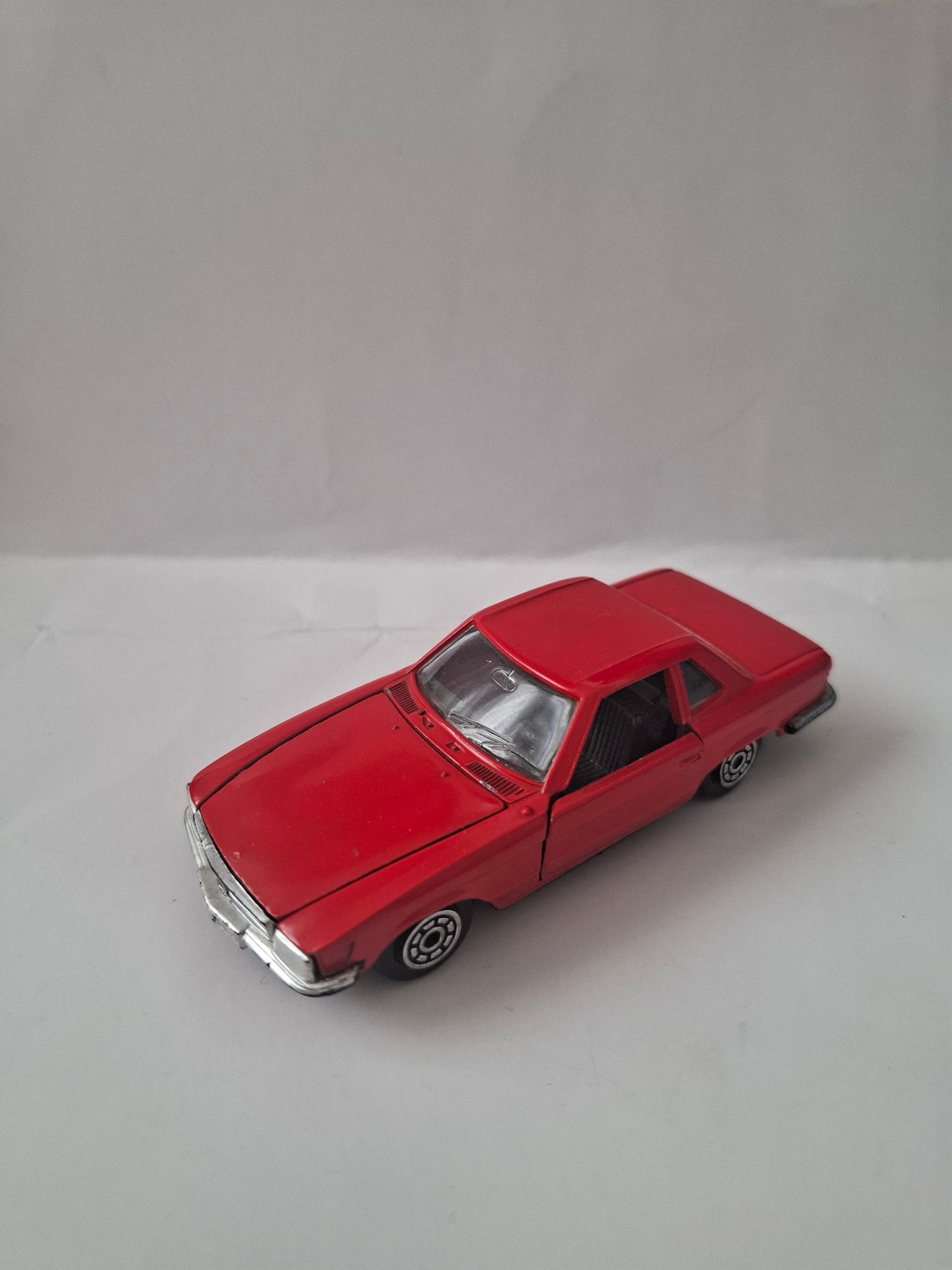 Vintage Norev Jet-Car Mercedes-Benz 350 SL – 1:43 Scale Die-Cast Model, No Box, Collector Detail