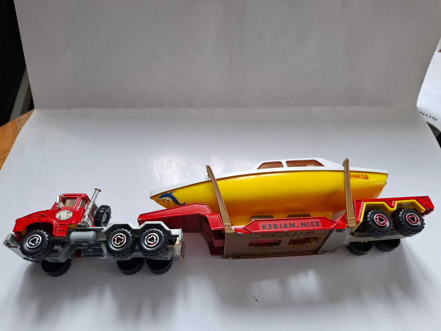 Majorette 1/60 Scania #436 Semi-Trailer Sailboat Holder – Kerian Nice (3000 Series)