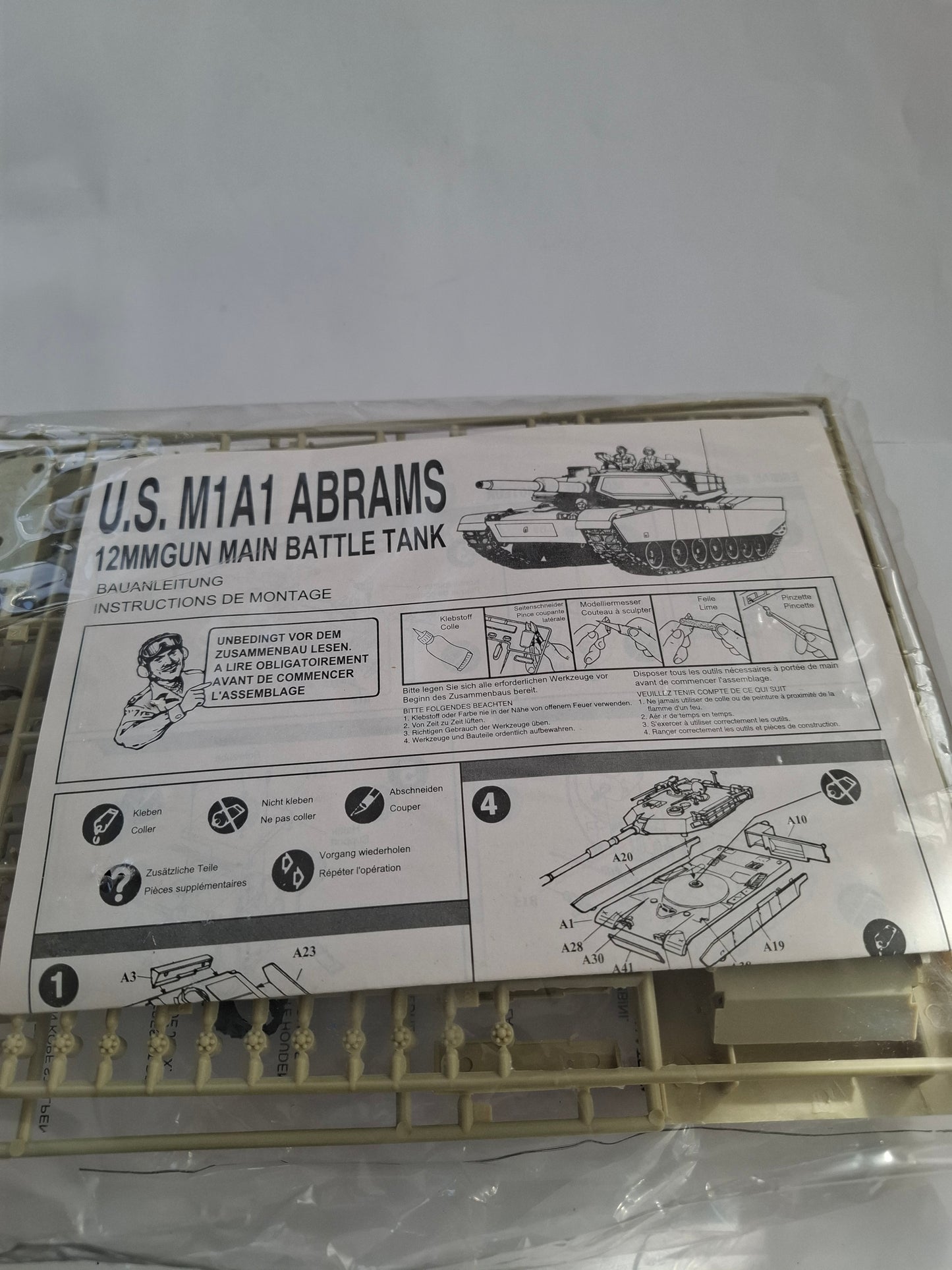Belamonte 1/48 U.S. M1A1 Abrams Tank Model Kit (#DF516) – Motorized, Opened,