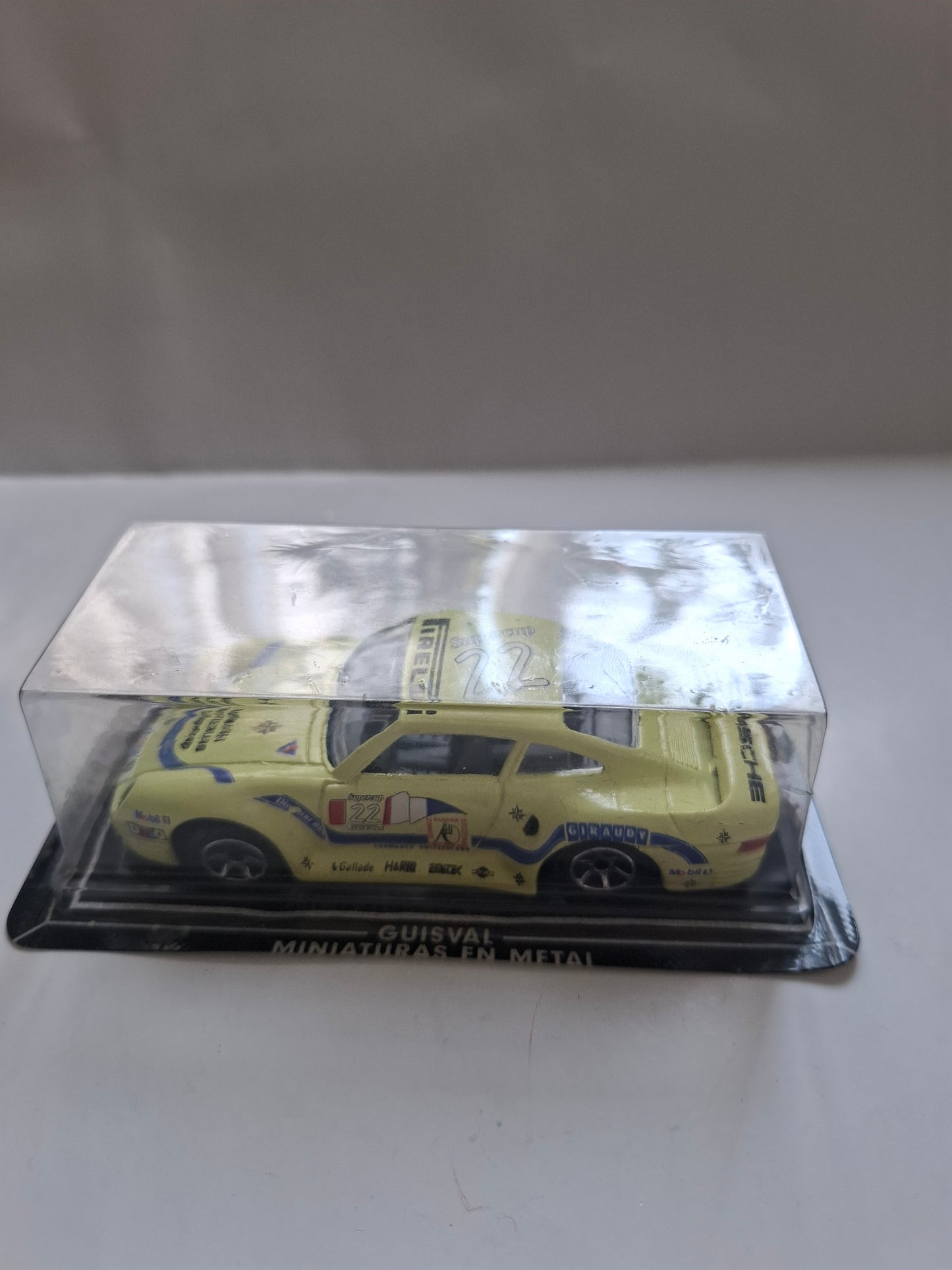 Vintage Guisval Porsche 959 #22 – 1:43 Beige Diecast Model with Original Box (Aged Paint)
