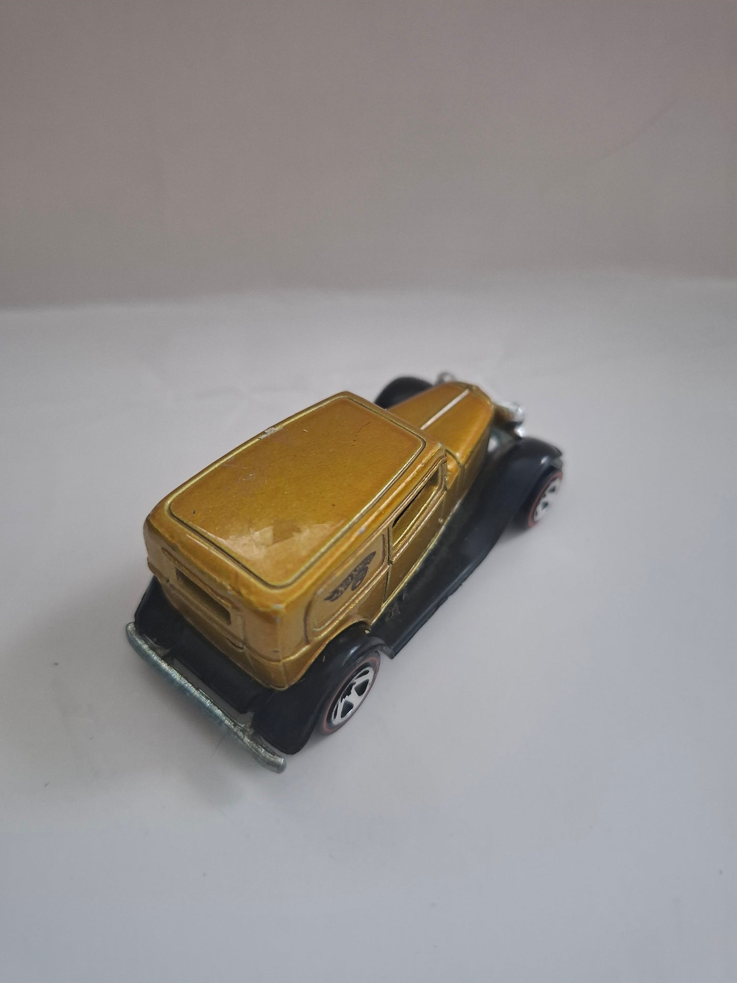 Vintage Hot Wheels Redline ’32 Ford Delivery – Gold 1988 Malaysia Die-Cast Van