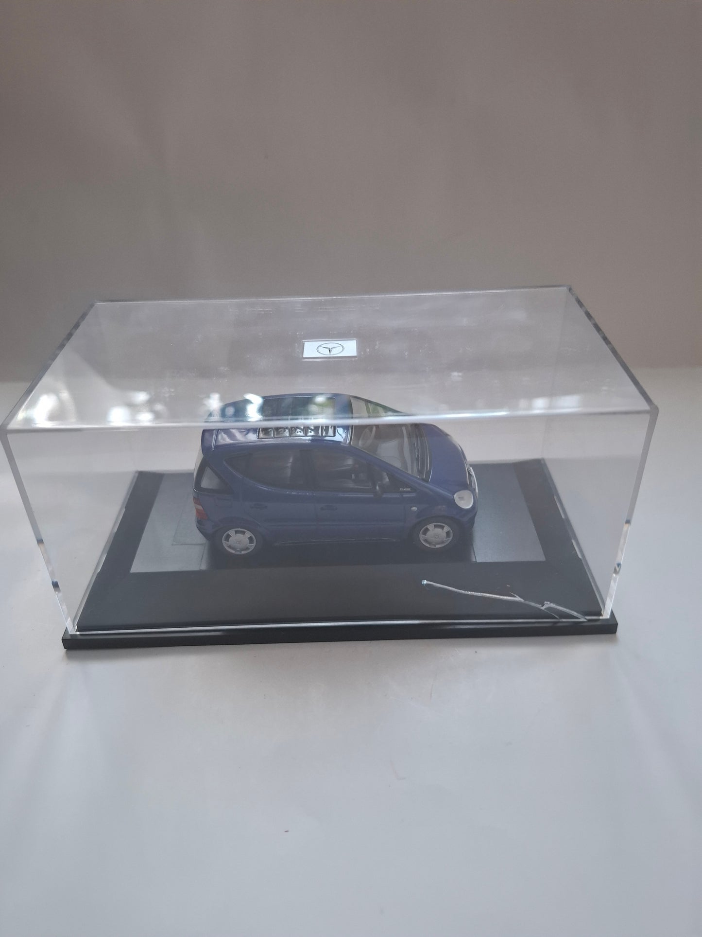 Mercedes-Benz MB Dealer Edition 1:43 W168 A-Class A140 Blue Metallic w/Box
