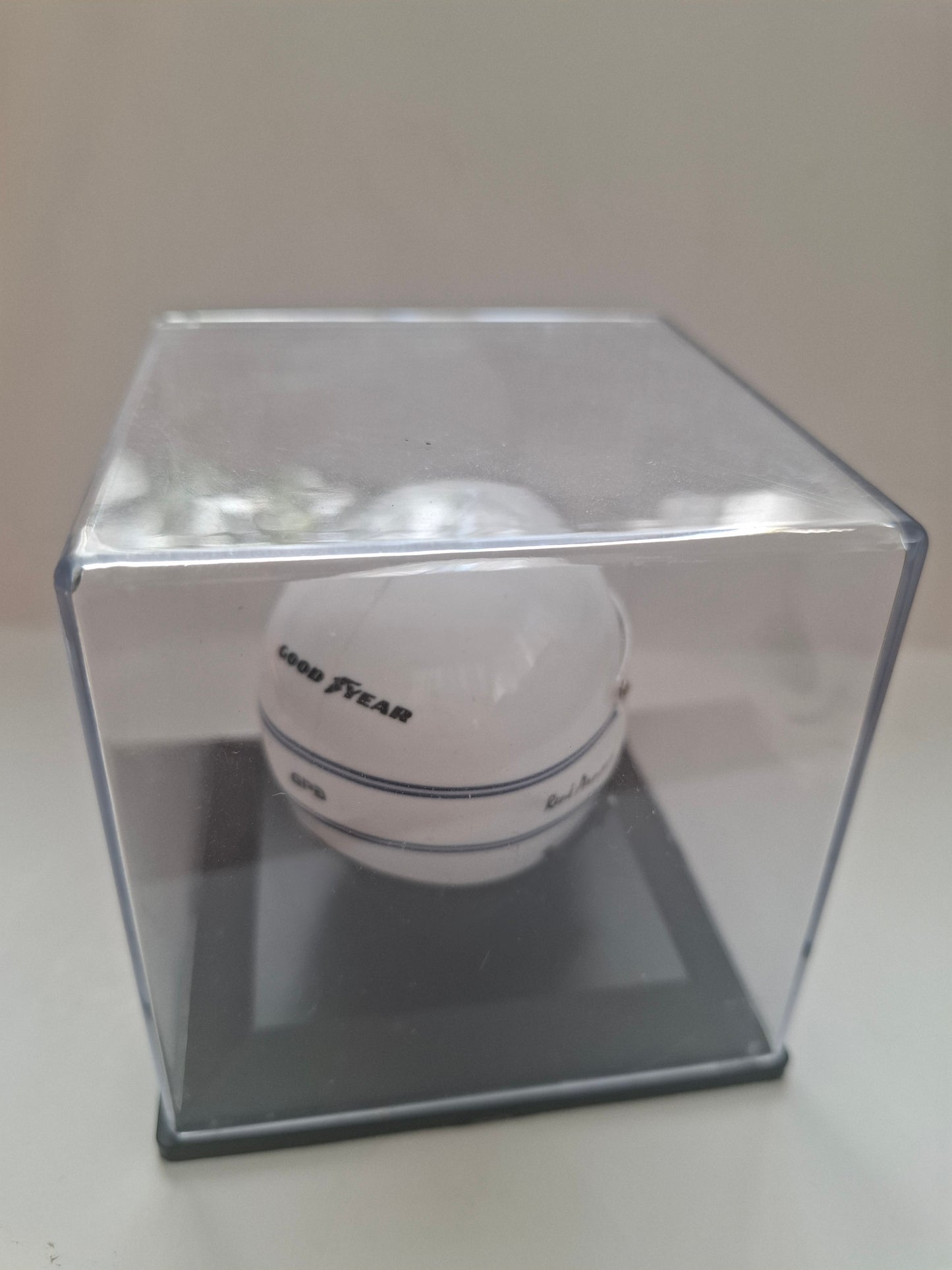 Formula 1 Helmet 1:5 René Arnoux 1983 – Ferrari Scale Model Collectible