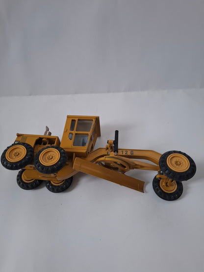 NZG W. German CAT  Yellow Motorgrader Model 12G 1:50 Scale Die-Cast