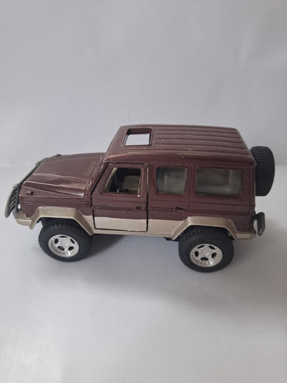 Diecast NewRay 1/32 Scale Super Friction 44323 - Mercedes Benz 300GD - Met Marron color