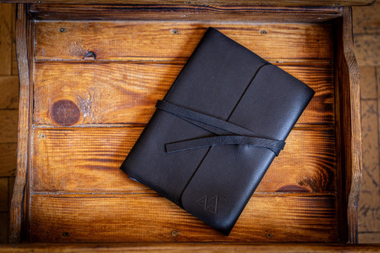 Handmade Leather Notebook cover  Refillable Journal  Personalized Gift for Writers & Travelers  Black