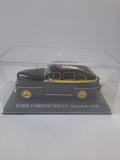 1:43 Ford Fordor Sedan 1947 Istanbul Taxi – IXO/Altaya World Taxi – Display Model – Used Good