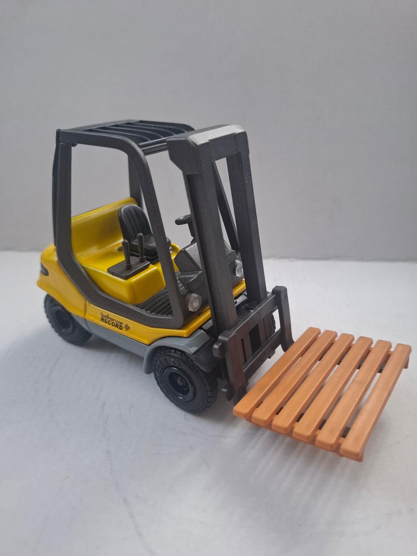 Vintage Metal Forklift 1:25 Scale – Micro 67 Balkancar H35 – Original Box – Rare Bulgarian Diecast