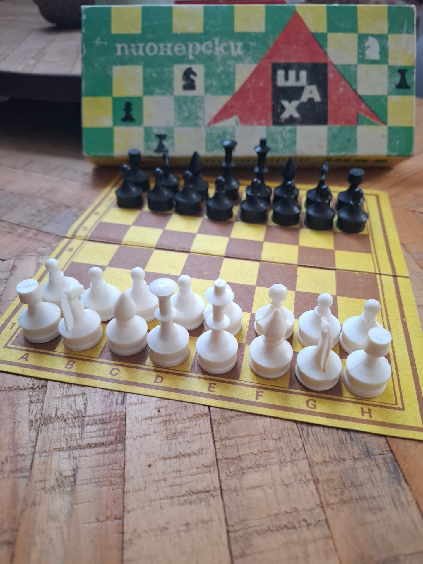 Vintage 1985 Soviet Pioneer Chess Set – Small Plastic Chess with Cardboard- Board Complete in Box