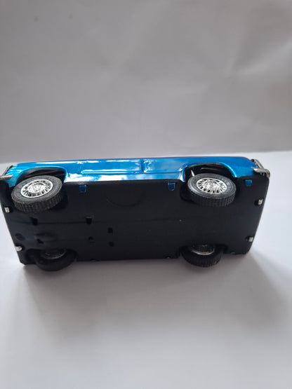 Vintage MF 032 Dong Feng Sedan – Tin Friction Toy with Original Packaging