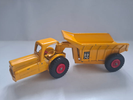 Matchbox&nbsp;Major Pack Series No. M10 – Whitlock Dinkum Dumper (1962–1966)