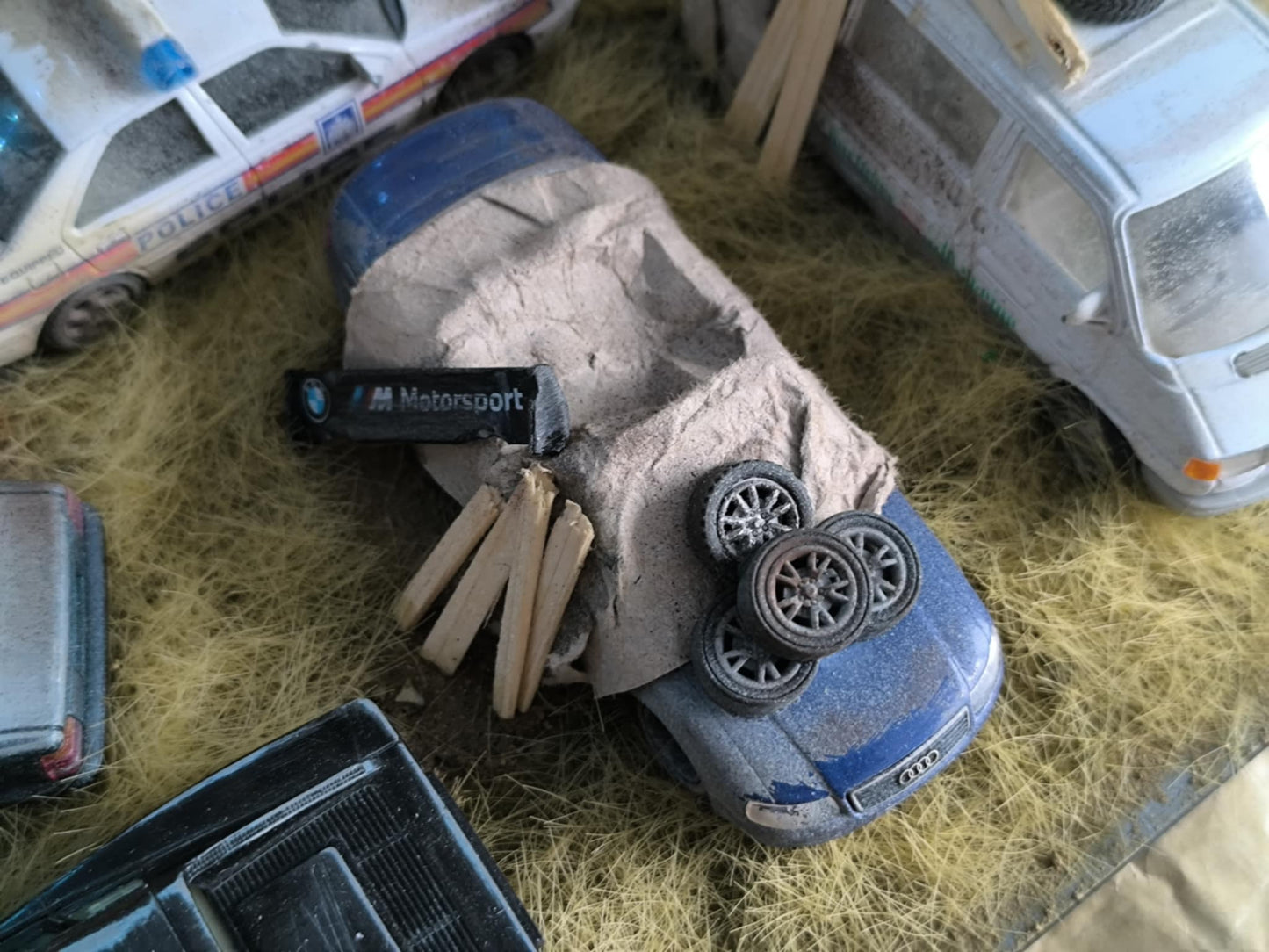 Handmade 1:43 Scale Scrap Yard Diorama – Weathered Car Display, Perfect Gift or DIY Project