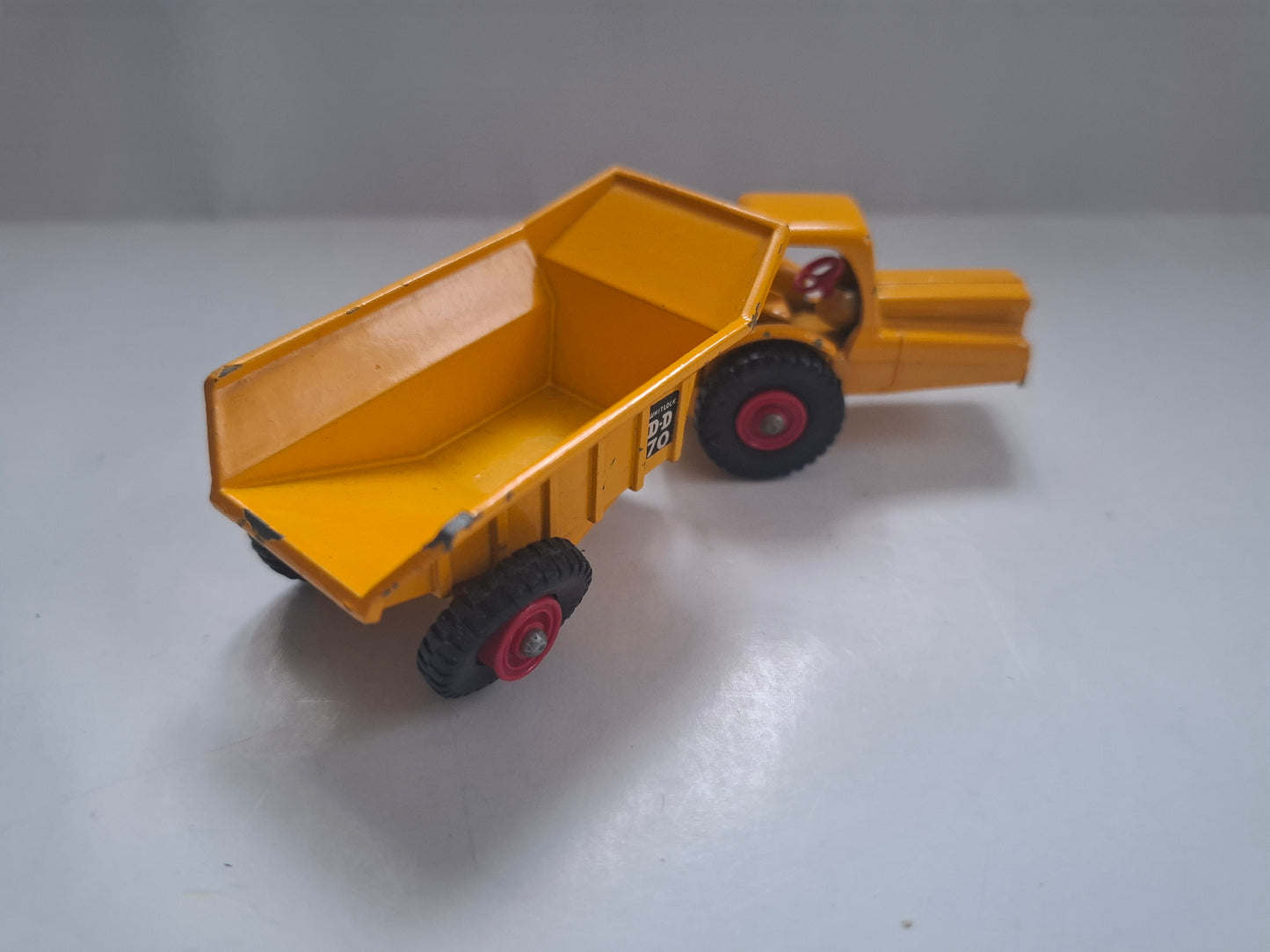 Matchbox&nbsp;Major Pack Series No. M10 – Whitlock Dinkum Dumper (1962–1966)