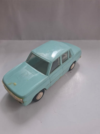 Vintage PRL Wartburg 353 Plastic Car – DDR GDR Classic (1960s-70s)