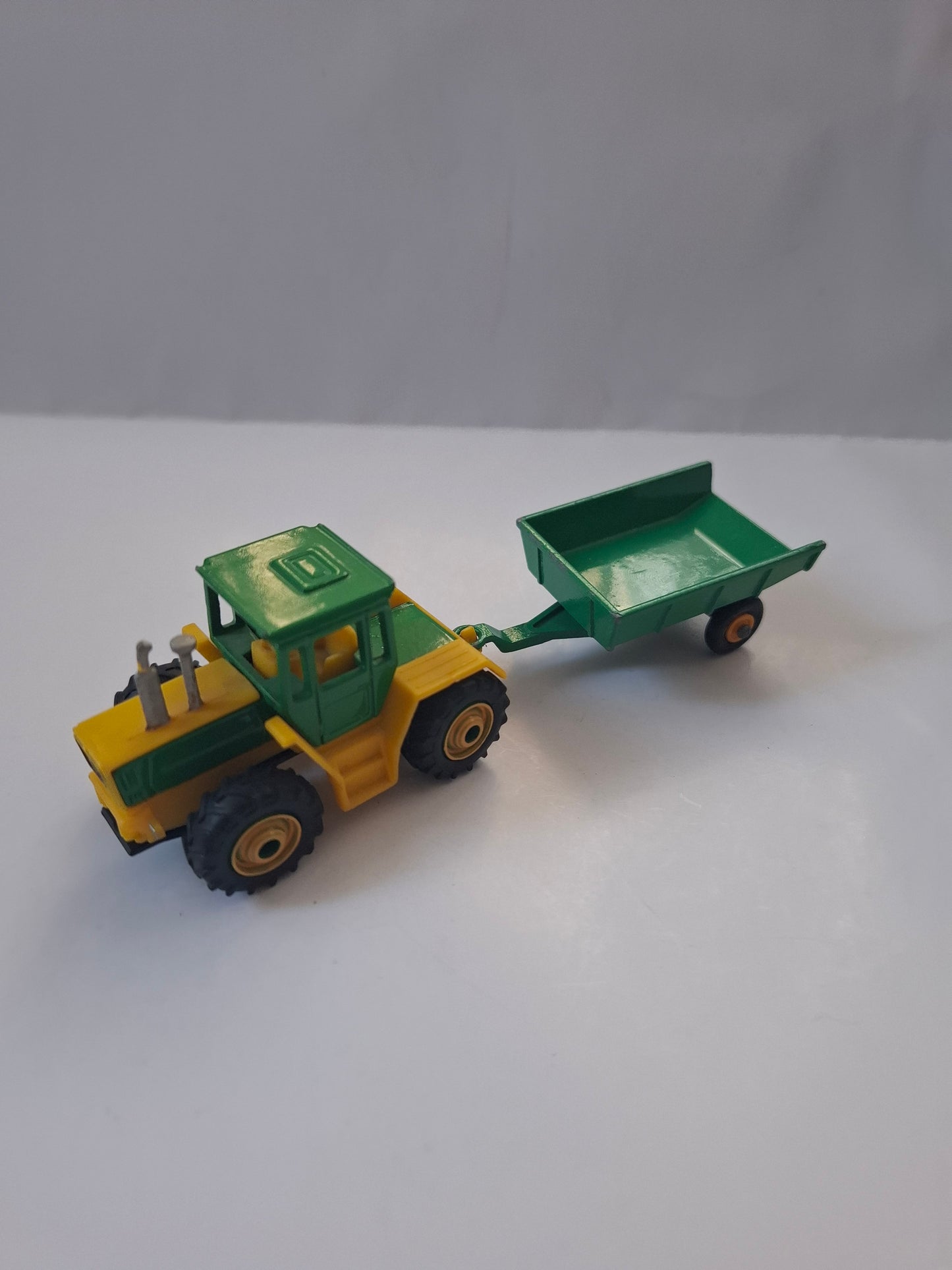 Vintage Matchbox Set – Mercedes MB 1600 Turbo Trac & Green Lesney No. 51 Trailer