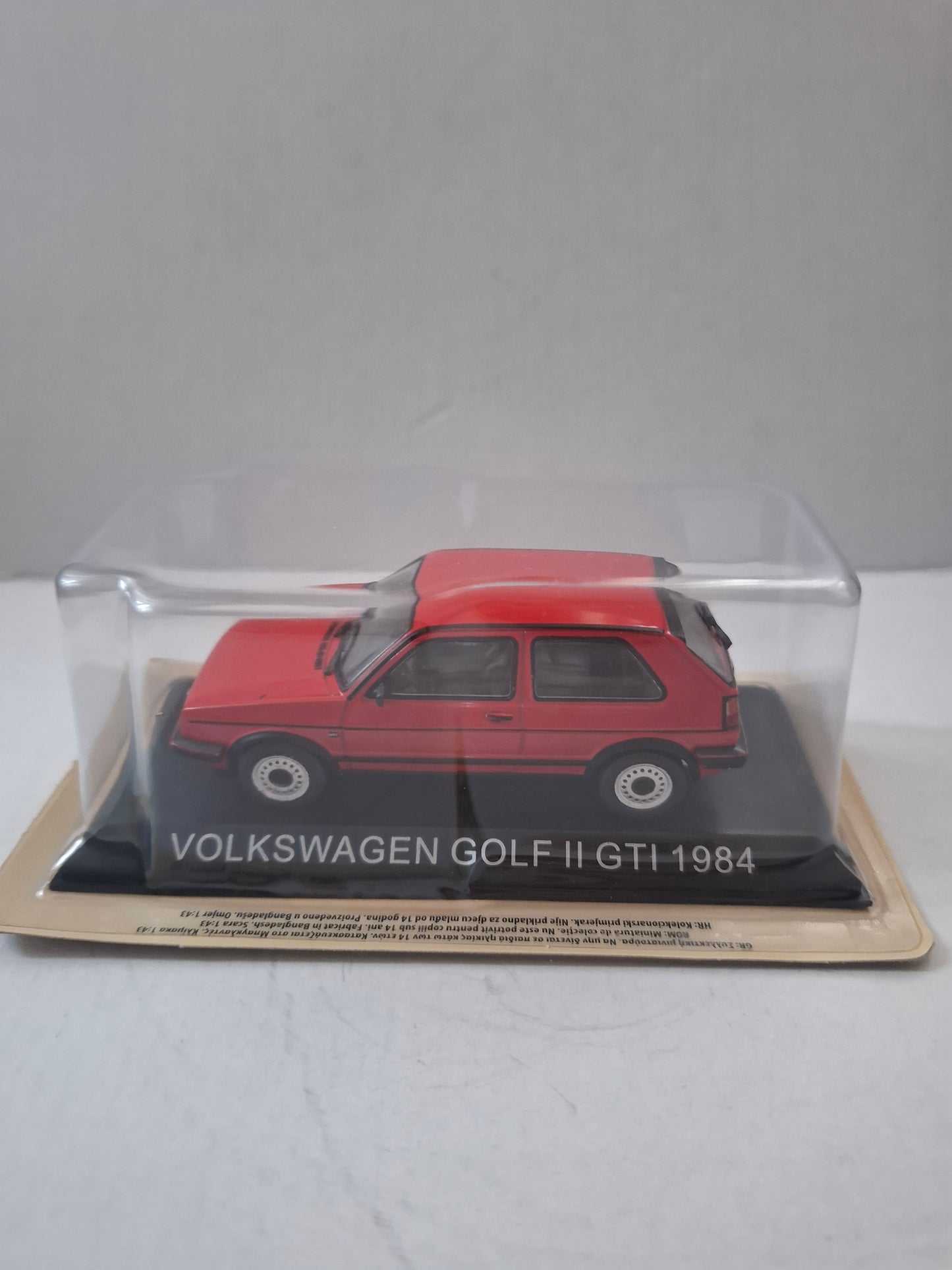 VW DeAgostini Volkswagen Golf II GTI 1984 1:43 Diecast Model Sealed