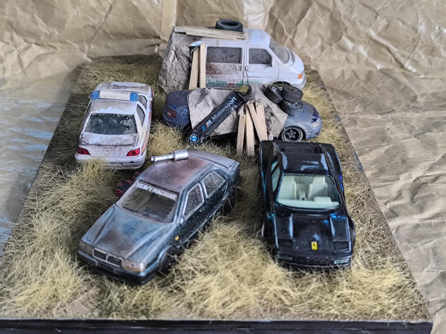 Handmade 1:43 Scale Scrap Yard Diorama – Weathered Car Display, Perfect Gift or DIY Project