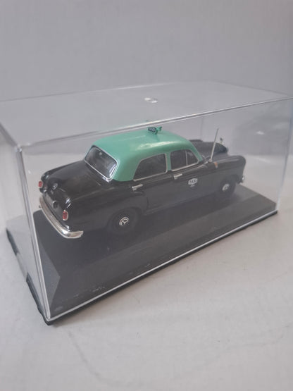 1:43 Mercedes 180D Lisbon Taxi 1960 – IXO/Altaya World Taxi Series – Used Good
