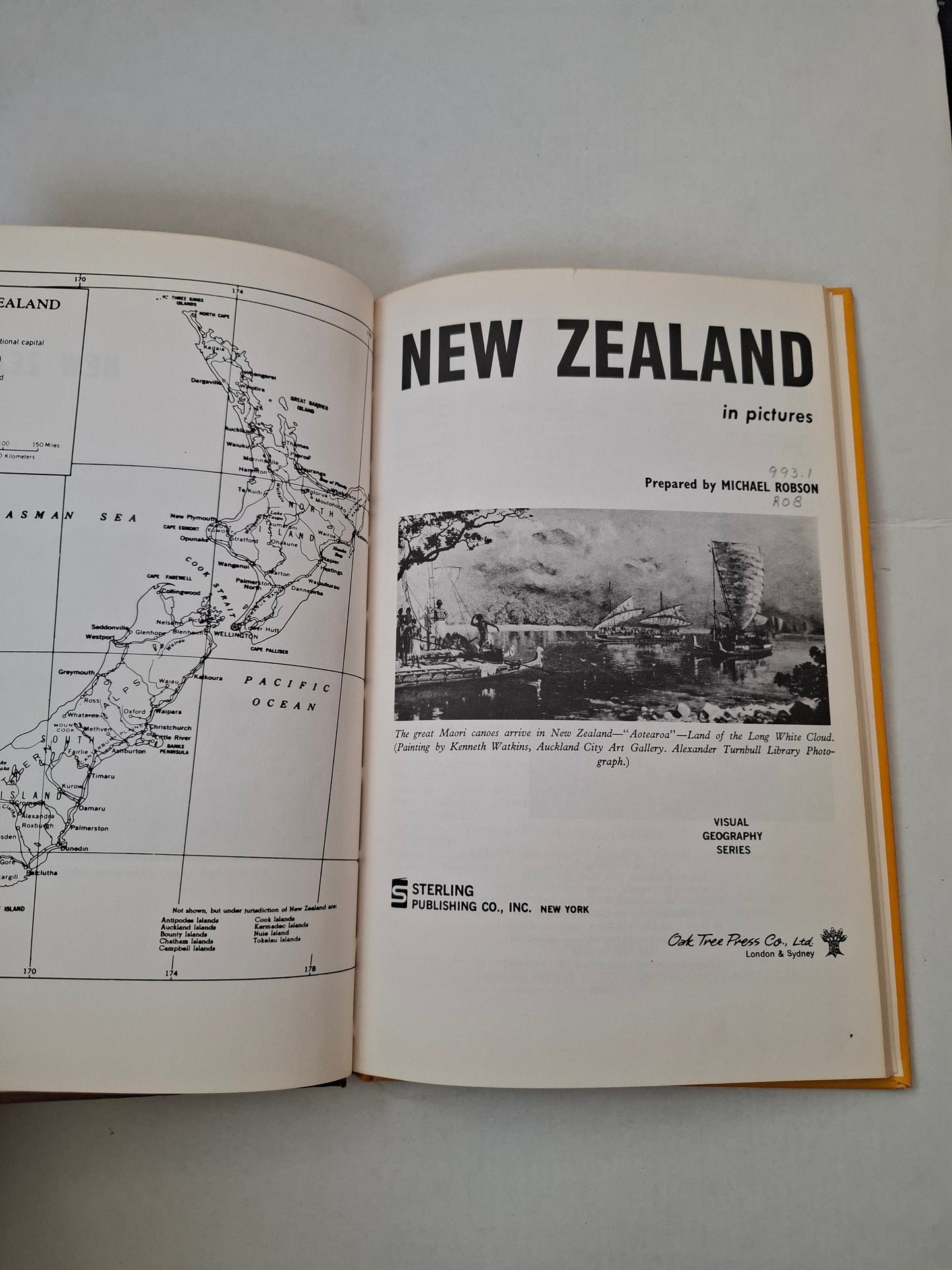 New Zealand in Pictures – Visual Geography Series (1979, Sterling) Vintage Hardcover