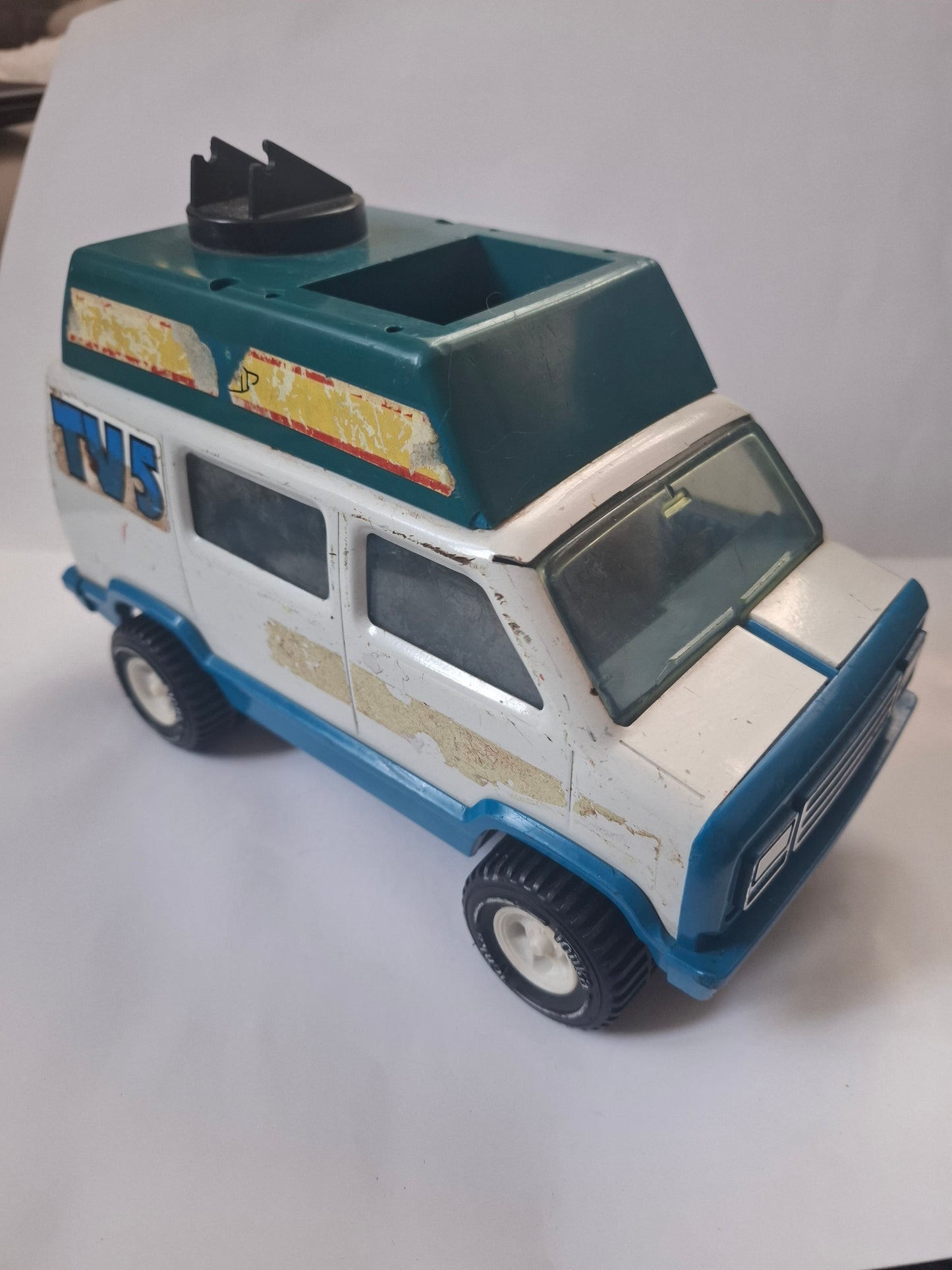 Vintage 1970s Tonka Television TV5 News Van Toy Car Collectible 8 inch