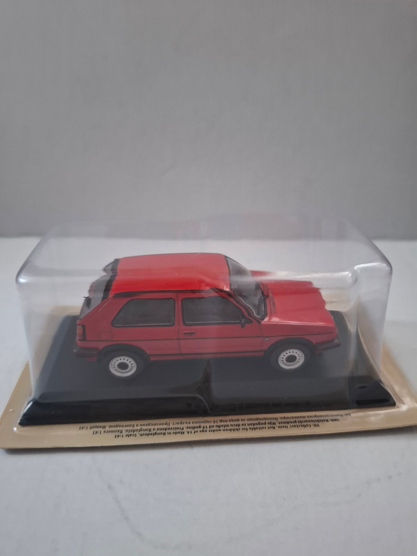 VW DeAgostini Volkswagen Golf II GTI 1984 1:43 Diecast Model Sealed