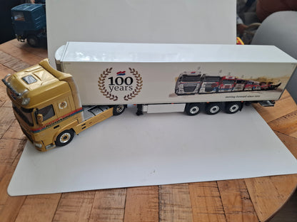 WSI 1:50 DAF XF Super Space Cab “100 Years Heisterkamp” Die-Cast Model Truck & Reefer Trailer