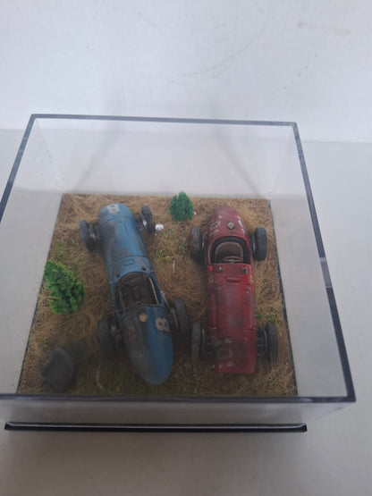 Handmade 1:43 Scale Ferrari F1 500 F2 Diorama Display, Vintage Model Car Scene, Unique Gift for Car Enthusiast, Man Cave Decor