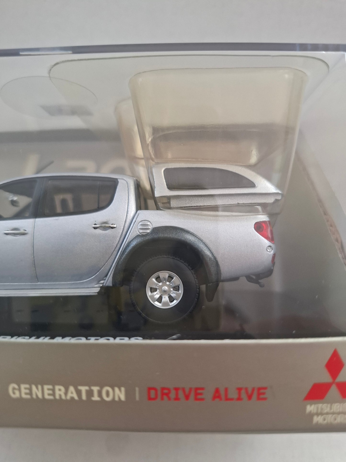 Mitsubishi L200 1:43 Diecast Dealer Model – Black Mica / Grey Mica / Silver Metallic – Like New