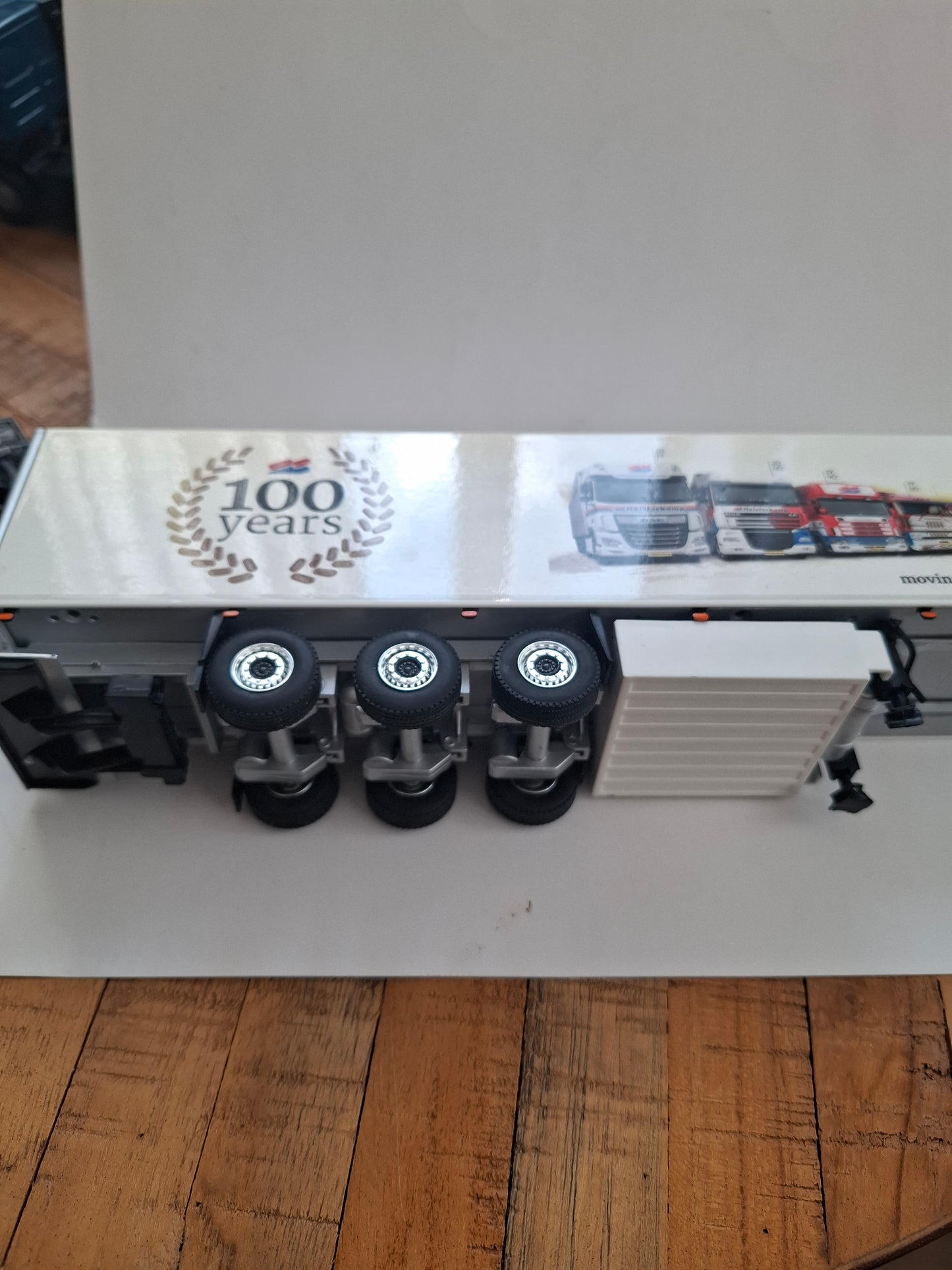 WSI 1:50 DAF XF Super Space Cab “100 Years Heisterkamp” Die-Cast Model Truck & Reefer Trailer